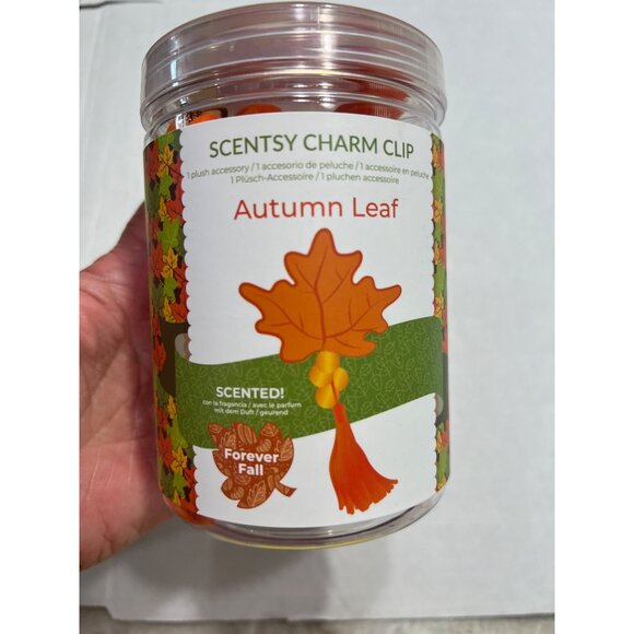 Scentsy Charm Clip Autumn Leaf Plush Accessory With Tassel Scented Forever Fall - Picture 2 of 5
